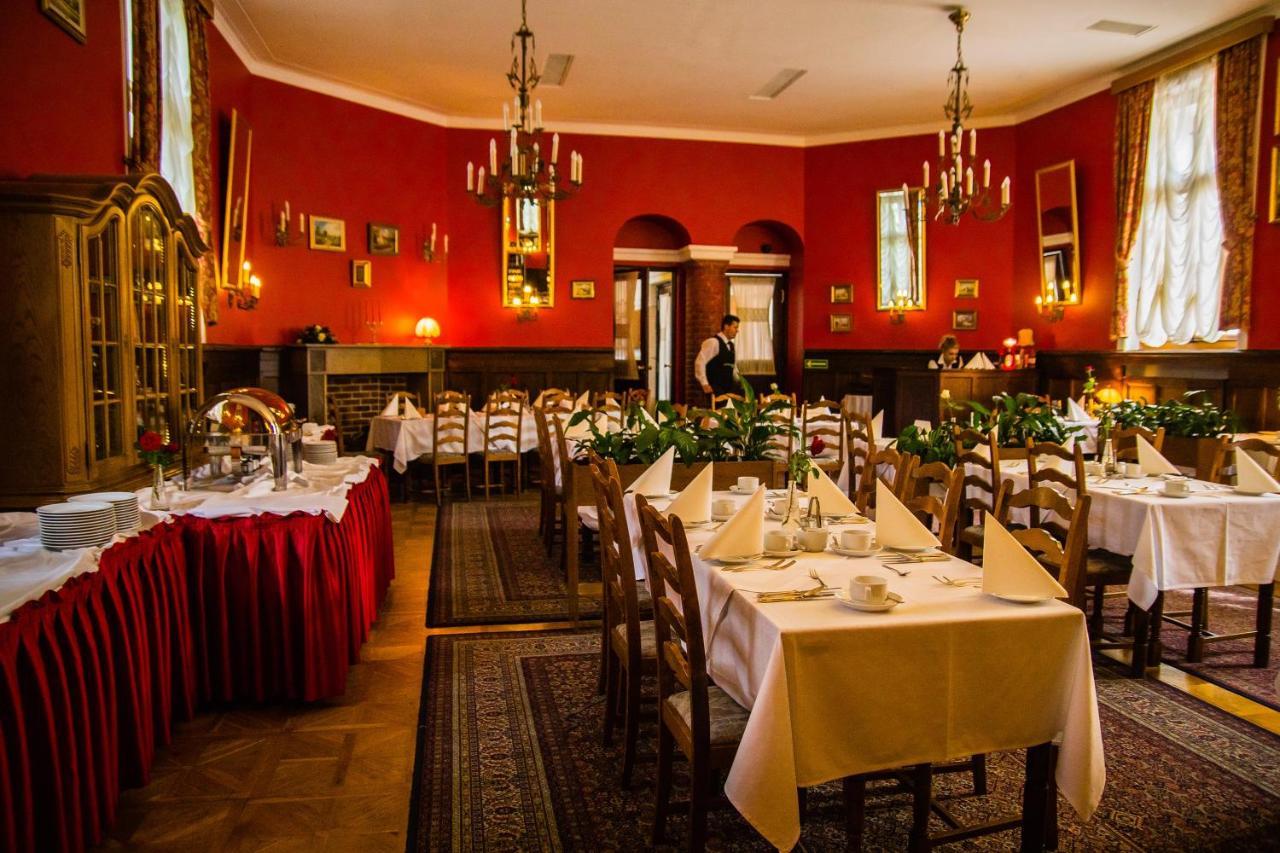 Hotel Zamek Pultusk Dom Polonii 外观 照片